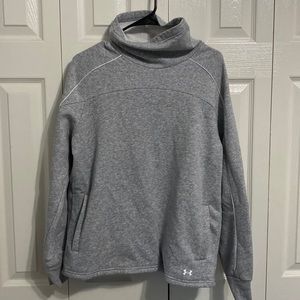 Under Armour womens size M pull over hoodie, front pocket pouch, great condition